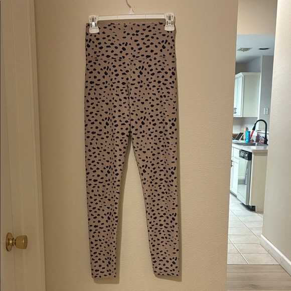 Beach Riot Tan and Black Spotted Leggings - Picture 2 of 4